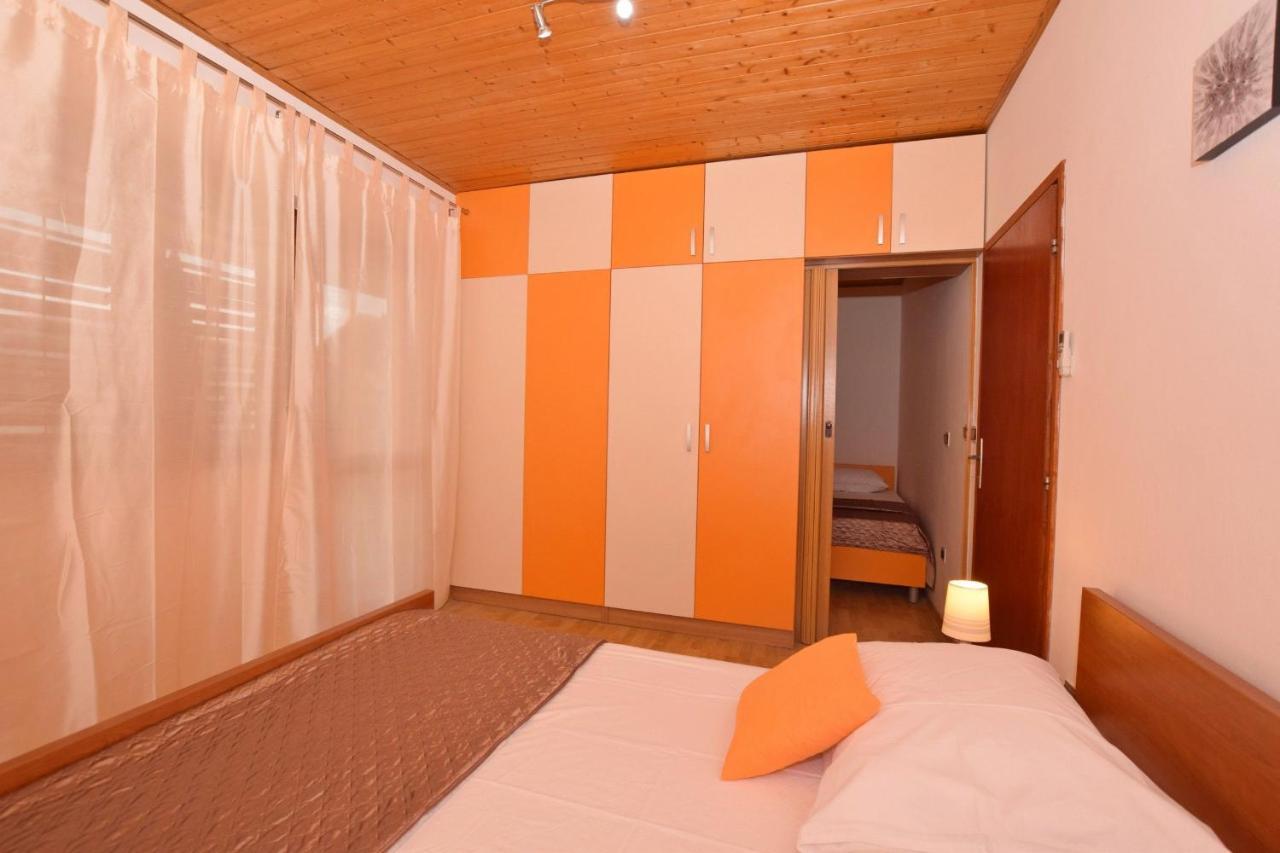 Apartments Andrija Pirovac Exterior photo