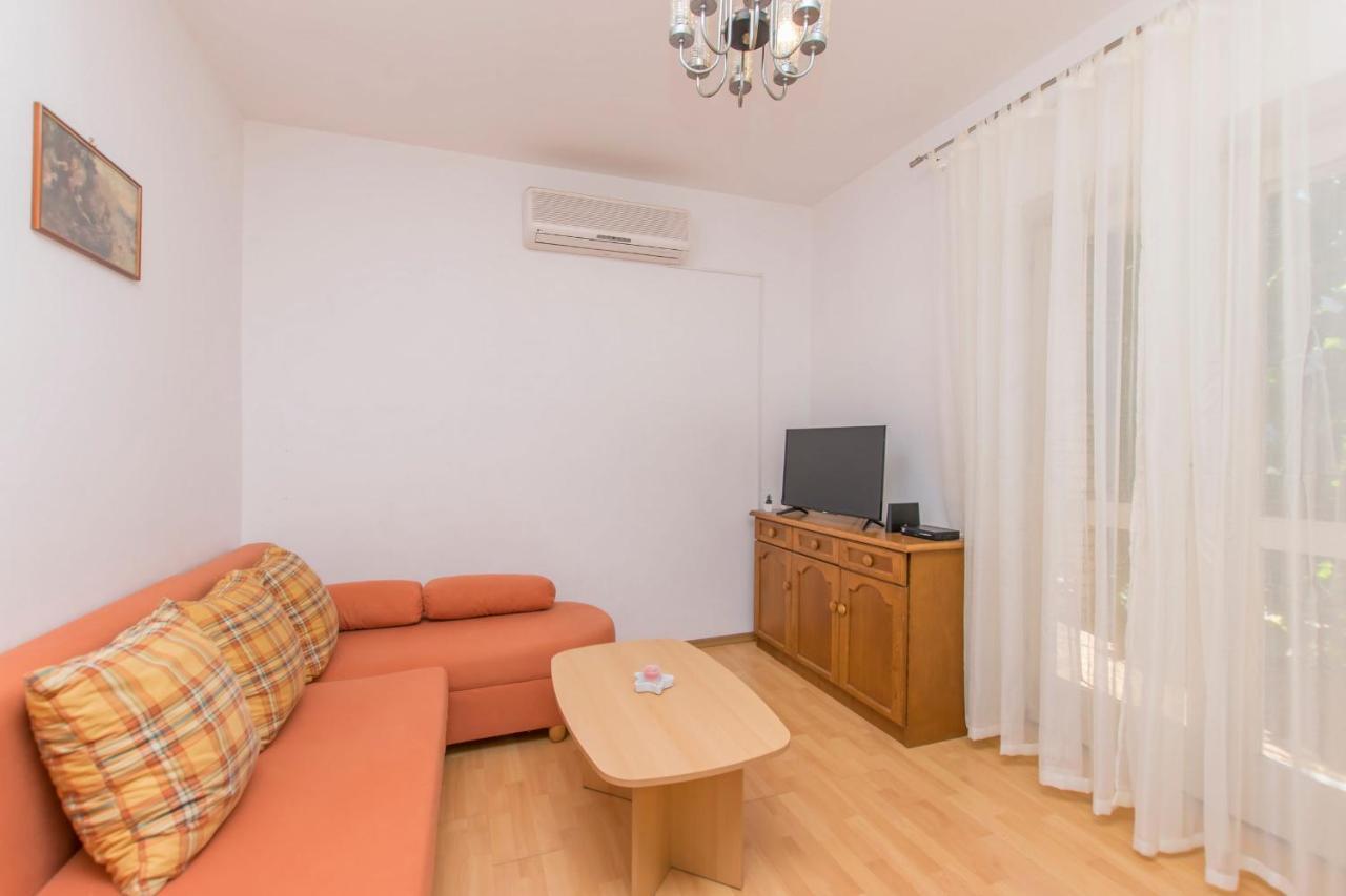 Apartments Andrija Pirovac Exterior photo